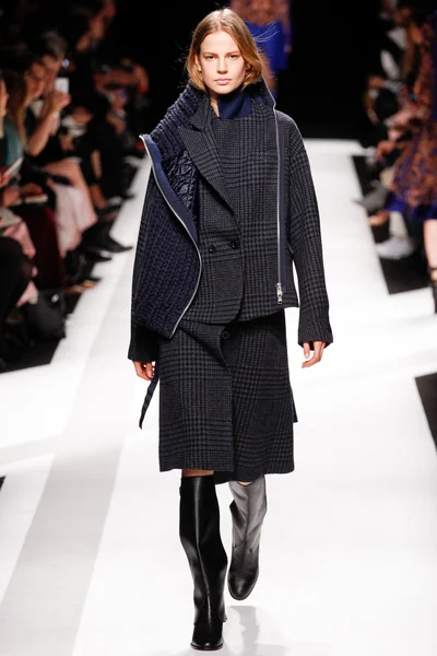 Look 5